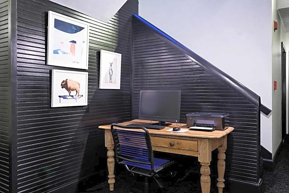 Independence Square 213, Spacious Hotel Room with 2 Queen Beds, Wet Bar, and Sitting Area