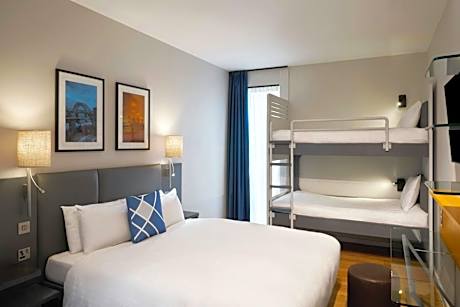 Standard Double Room with Bunk Bed and City View