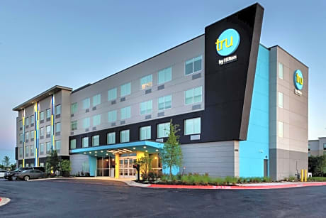 Tru by Hilton Round Rock