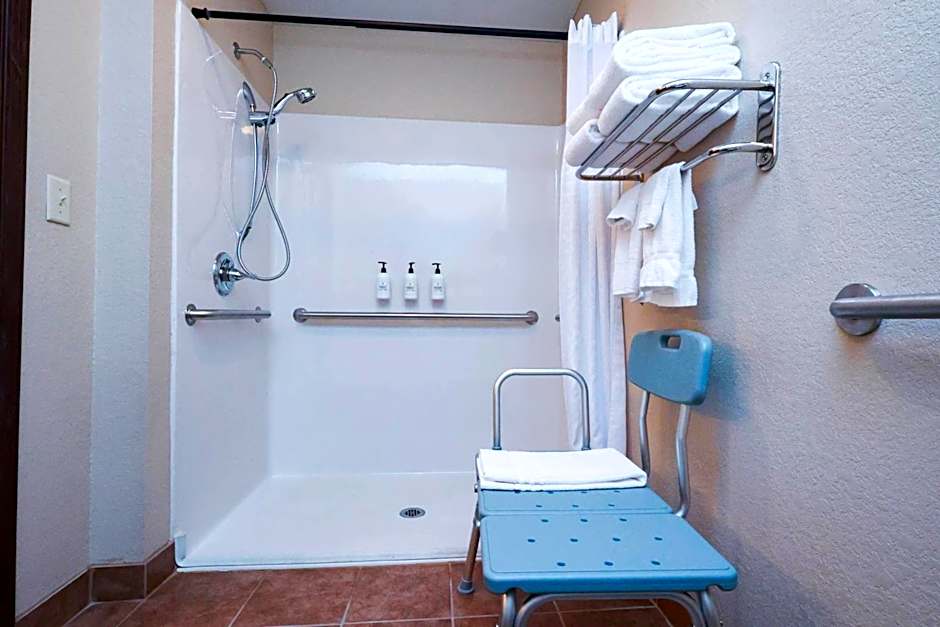 Cobblestone Inn & Suites - Maryville