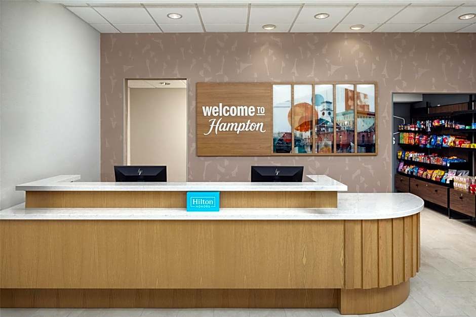 Hampton Inn By Hilton Nashua