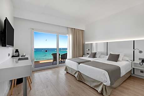 Superior Twin Room with Sea View