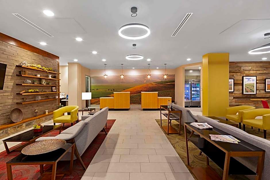 La Quinta Inn & Suites by Wyndham Morgan Hill -San Jose South