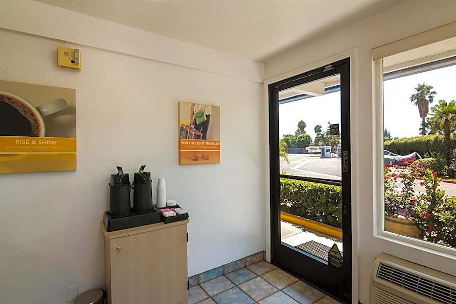 Motel 6-Sepulveda, CA - Los Angeles - Van Nuys - North Hills