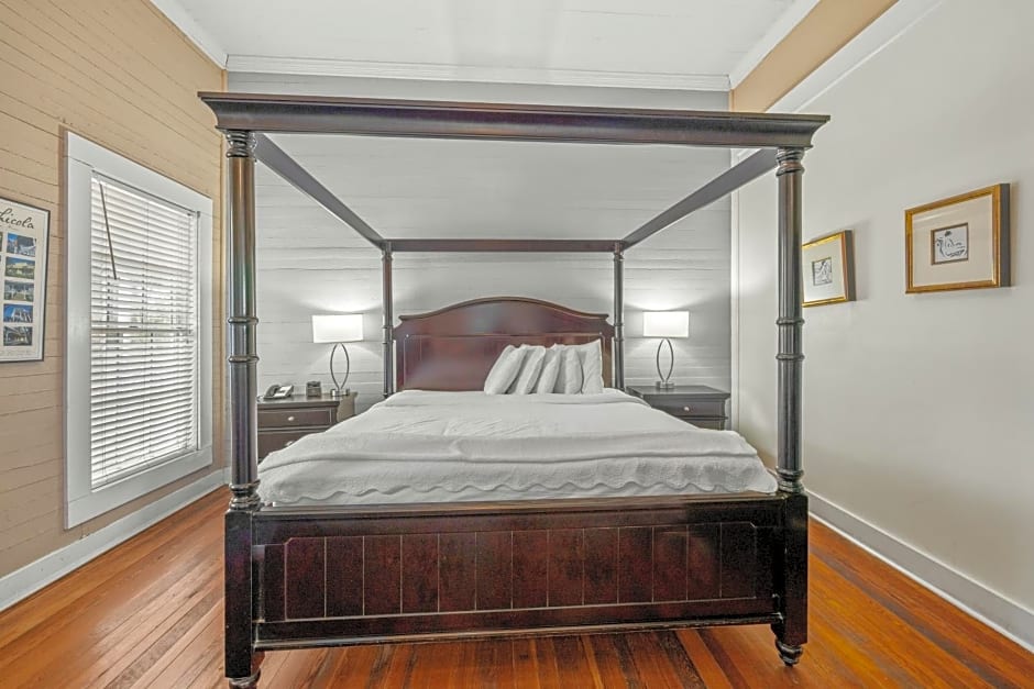 Coombs Inn & Suites, Ascend Hotel Collection