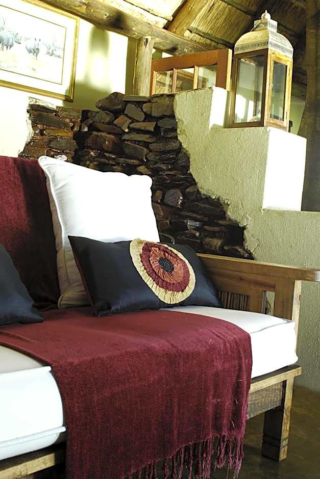 Caracal Lodge