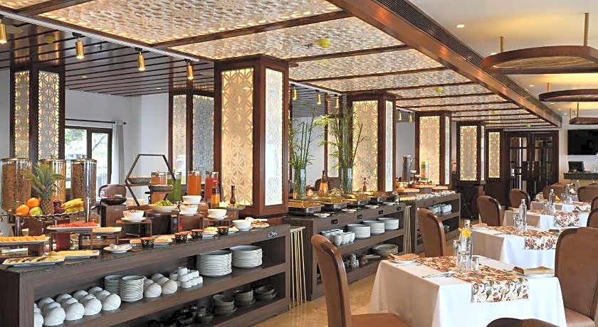 Ramada by Wyndham Gangtok Hotel & Casino Golden