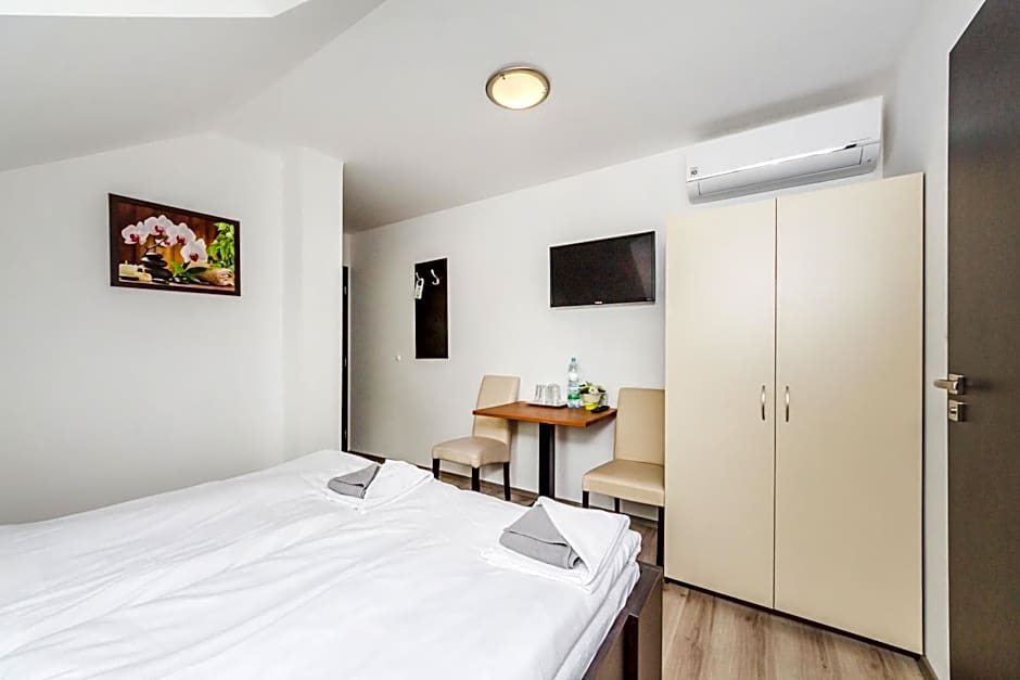 Nová Hospoda - Hotel & Restaurant