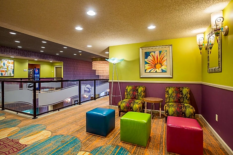 Clarion Inn & Suites
