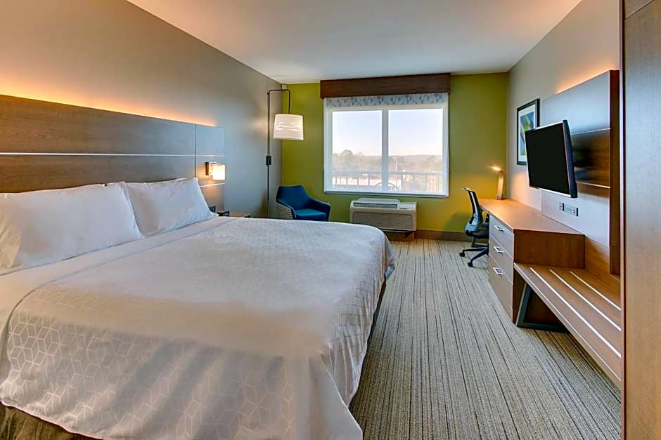 Holiday Inn Express Columbus - Fort Benning Area by IHG