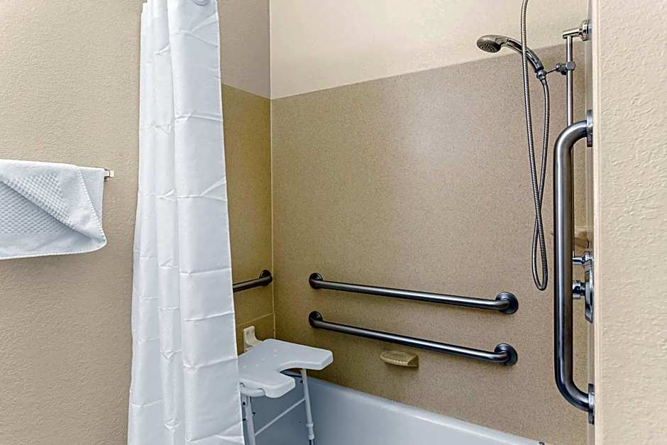 Comfort Suites Grayslake Near Libertyville North