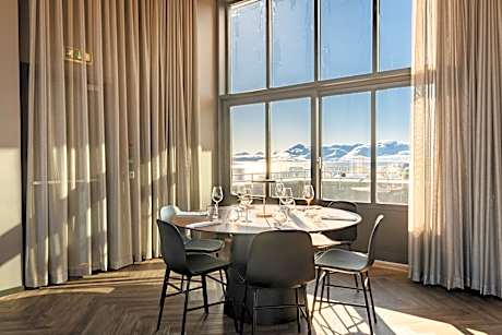 Enter St Elisabeth Hotel & Spa