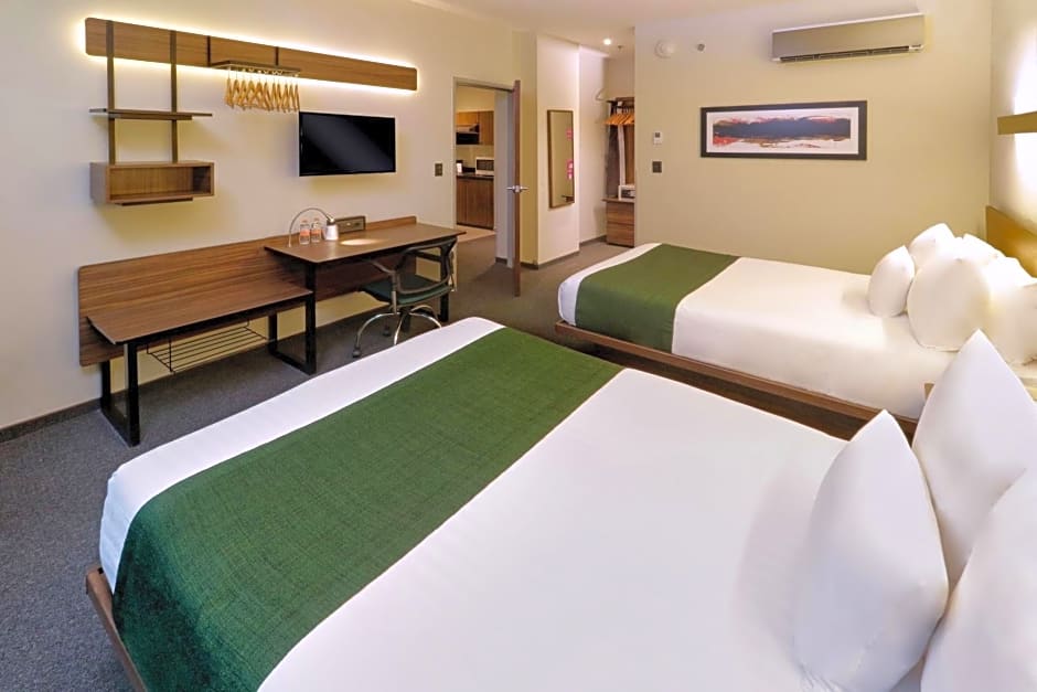 City Express Suites by Marriott Ciudad de México Santa Fe