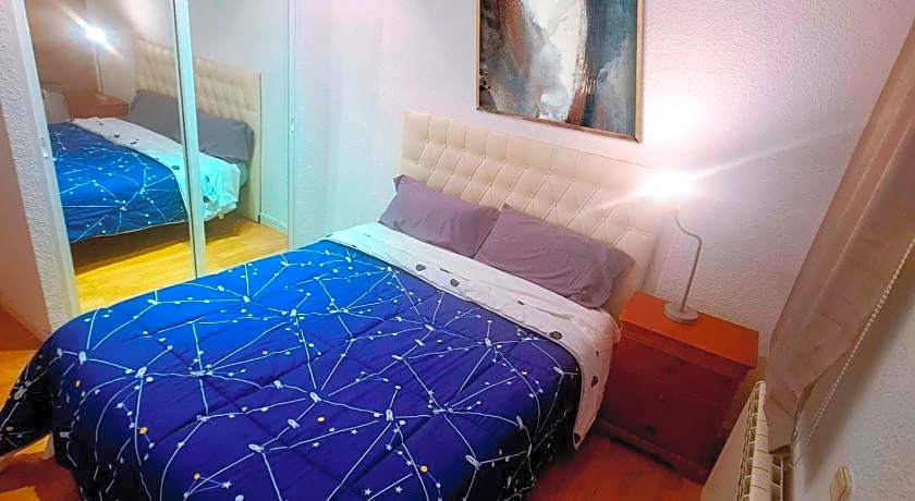 GRAN VIA VALVERDE Apartaments & ROOMS PARKING