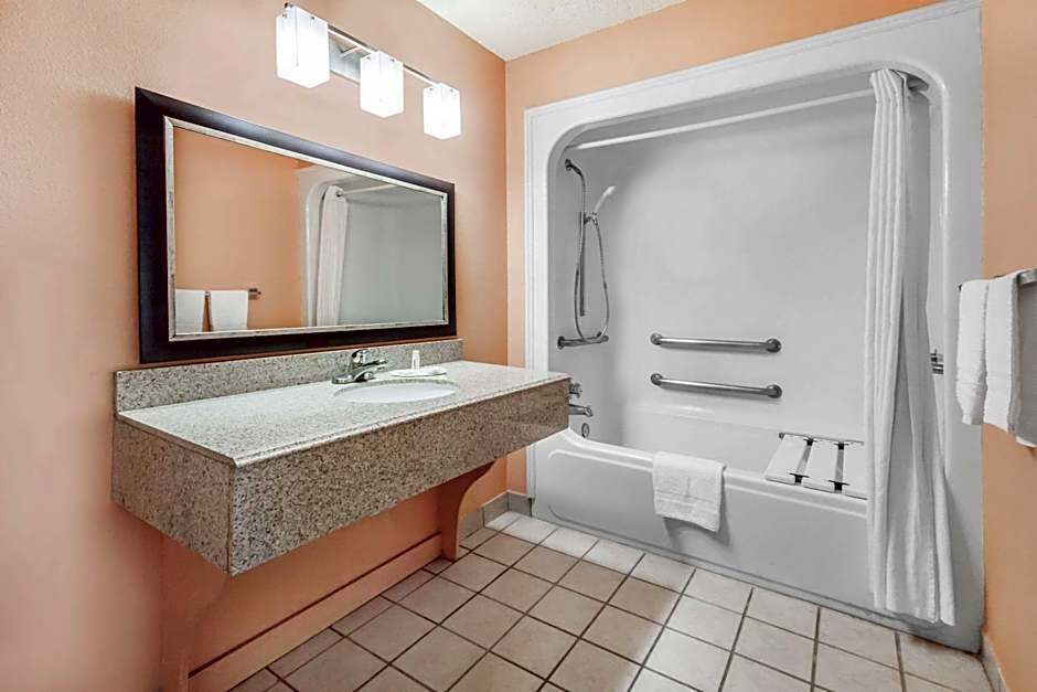 Premier Inn Palestine