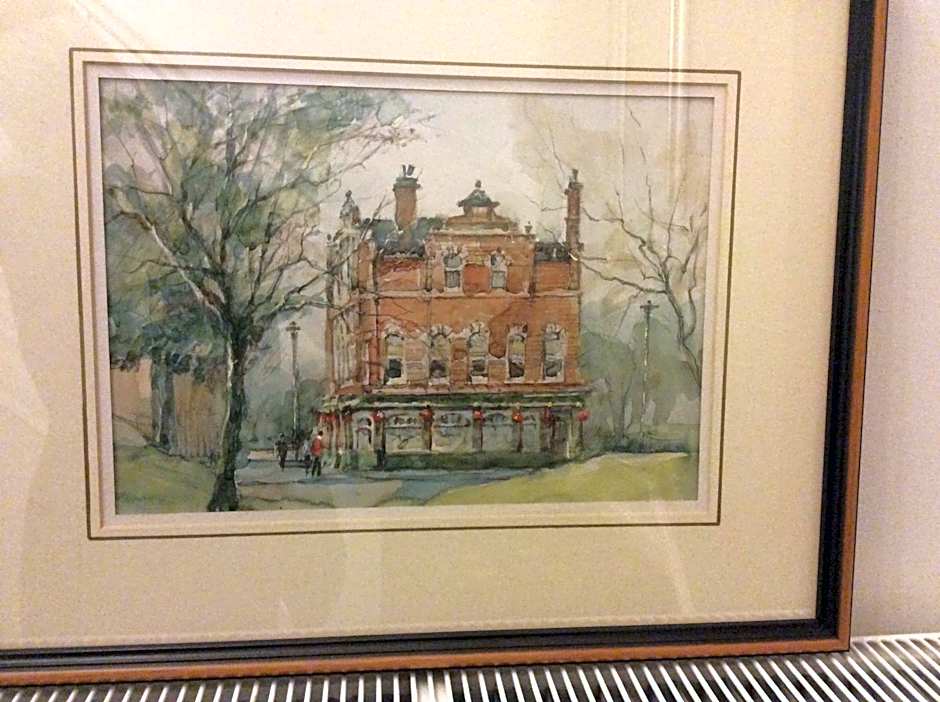 The Whittington & Cat