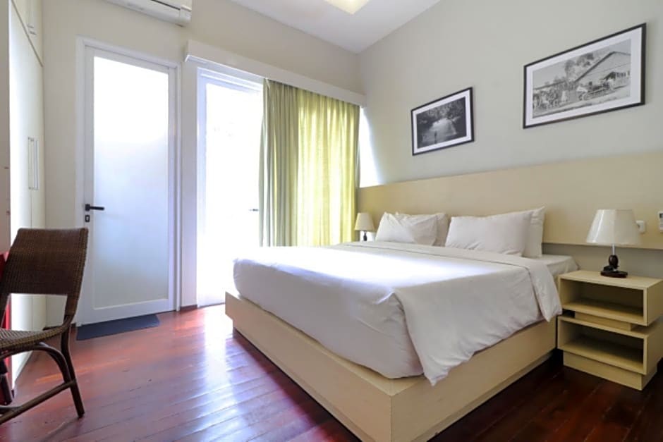 Pejaten Valley Residence