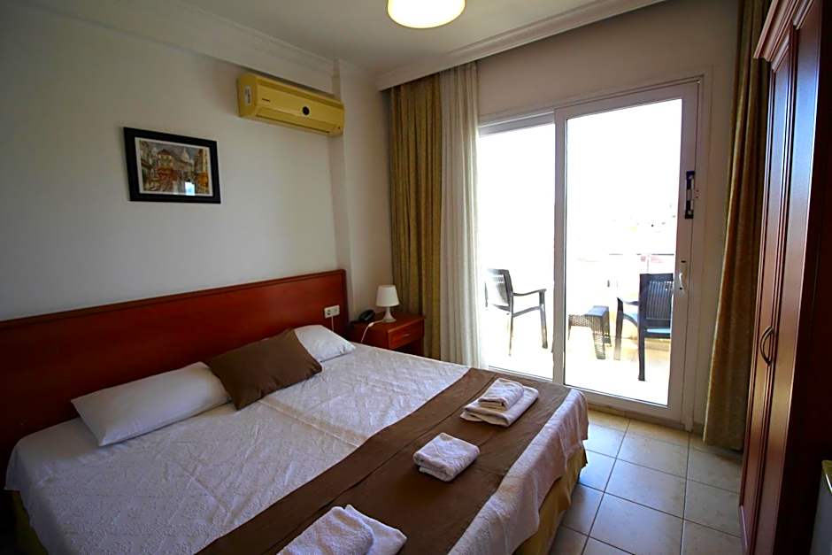 Bonapart Hotel