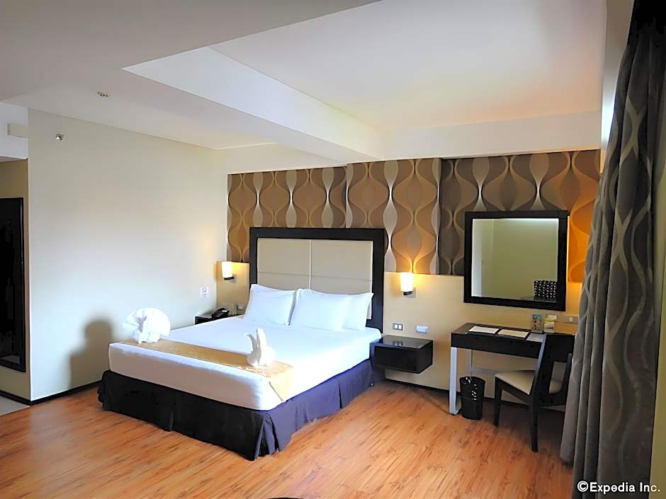 Mallberry Suites Business Hotel