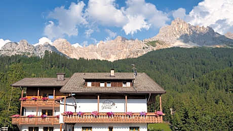 Hotel Mont Floris Obereggen