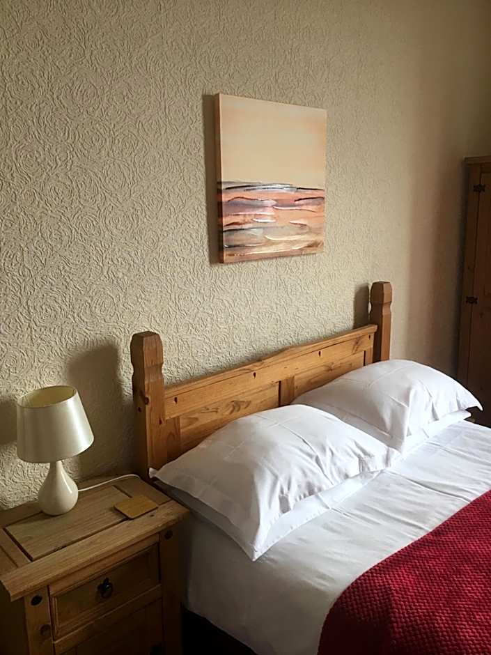 Camelot Seafront Hotel