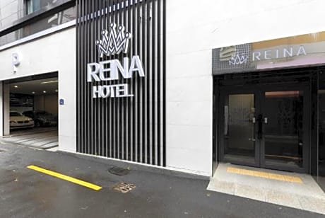 Reina Hotel
