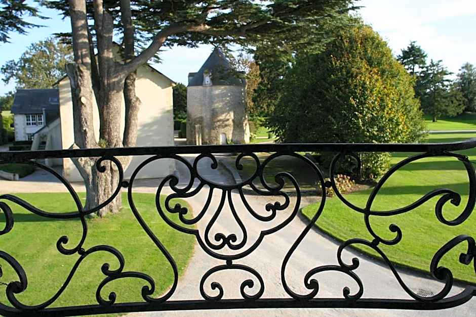Grand Hôtel "Château de Sully" - Piscine & Spa -Teritoria
