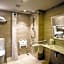 Hampton Inn By Hilton Santa Cruz Equipetrol