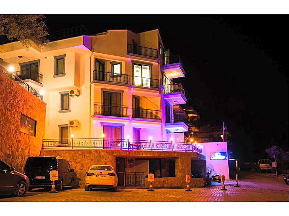 Carpediem Suite Hotel