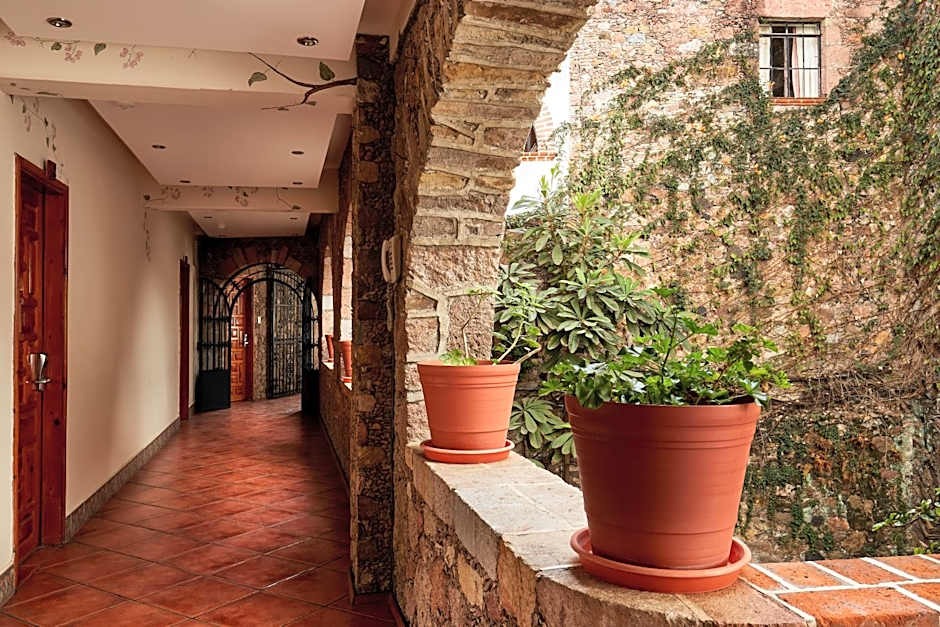 Hotel Agua Escondida