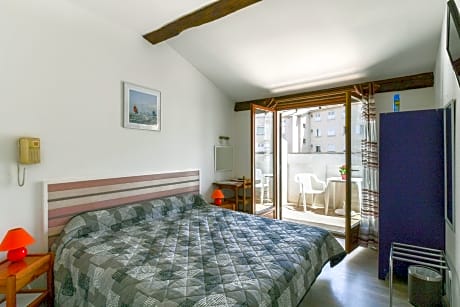 Twin Room with Terrace
