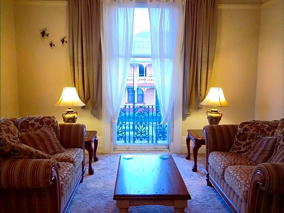 The Bank Guesthouse Glen Innes