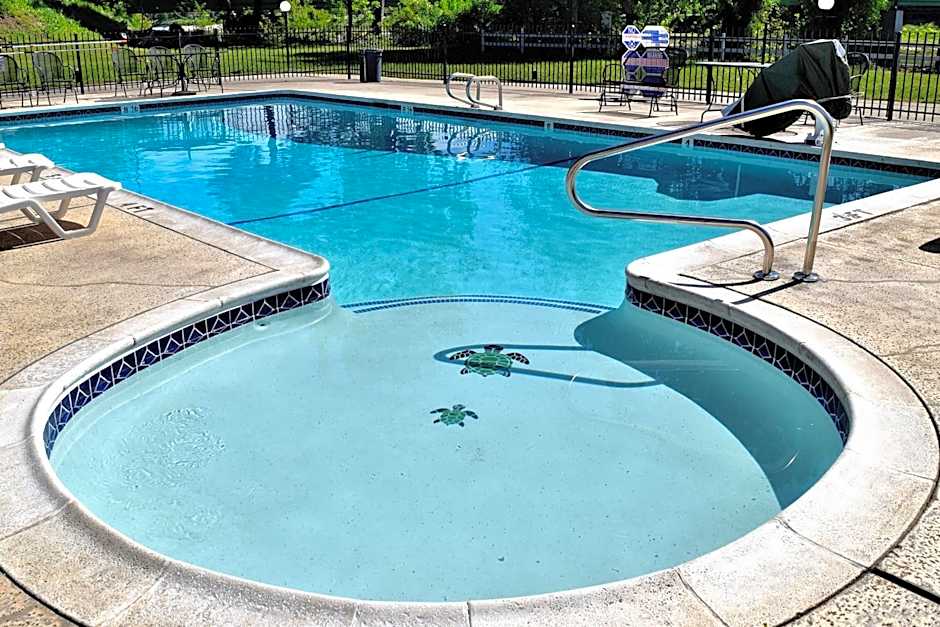 Travelodge by Wyndham Red Bluff South of Redding