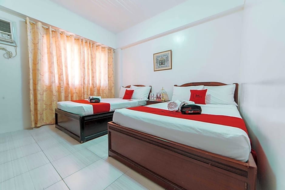 RedDoorz Plus @ Poblacion District Davao