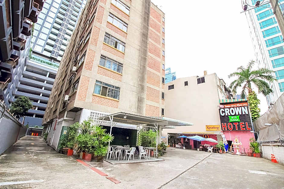 Crown Bts Nana Hotel