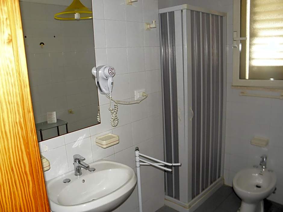 Hotel Blue Sky - San Foca