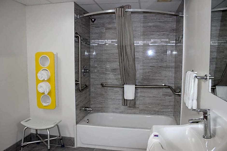 Motel 6-Cleveland, TN