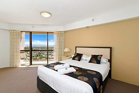 Three Bedroom Superior Ocean View Apartment