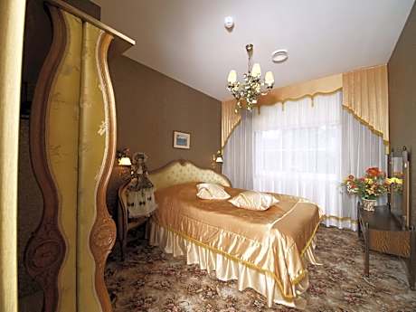 Double Room with Lake View