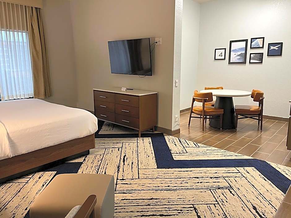 Sky Point Hotel & Suites - Atlanta Airport