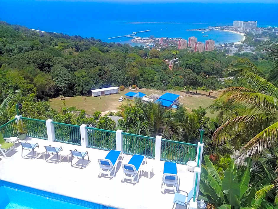 Pink Rock Inn Bed and Breakfast