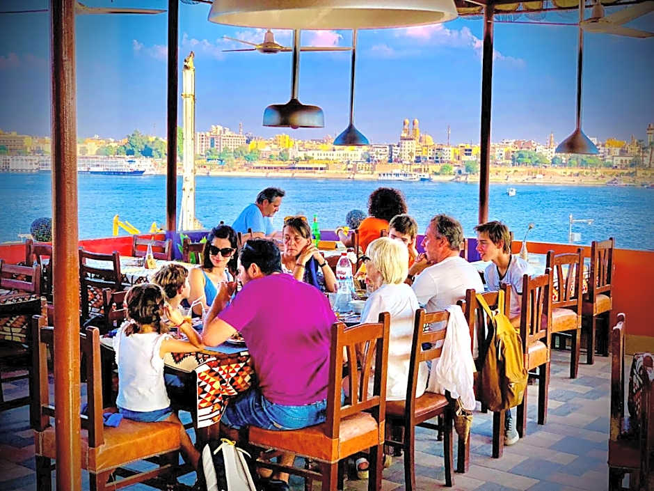 Nile Valley Hotel