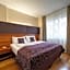 Pakat Suites Hotel