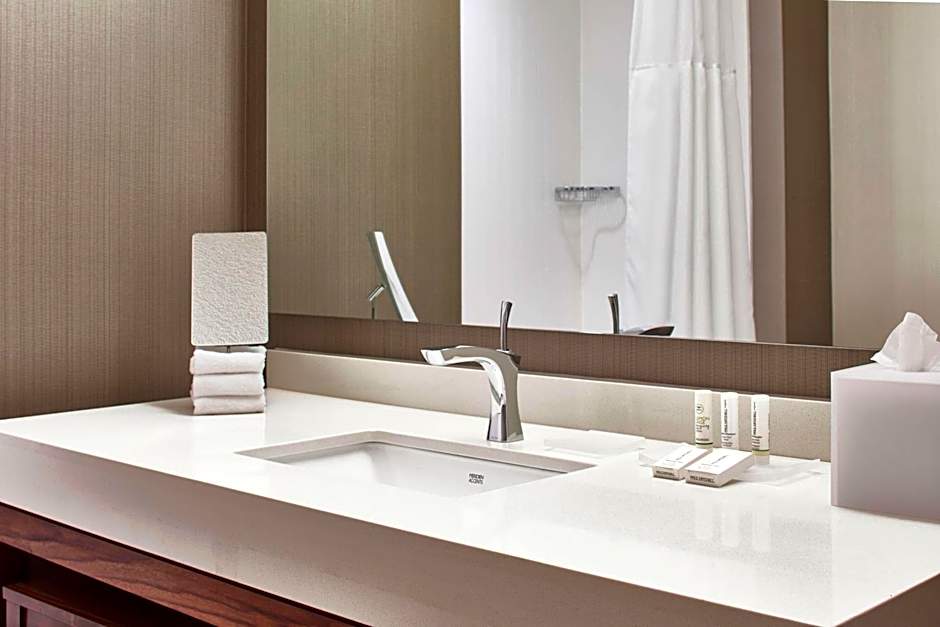Courtyard by Marriott Minneapolis West