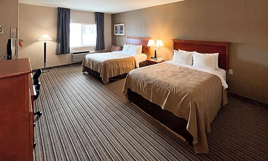 Quality Inn & Suites Grants - I-40