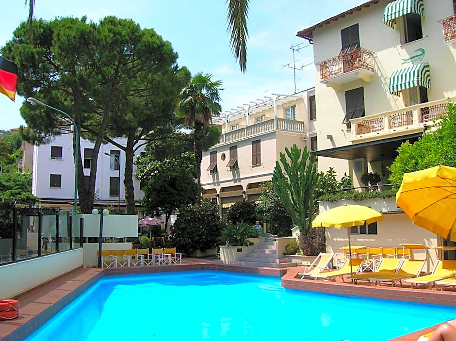 Coccodrillo Hotel & Apartments