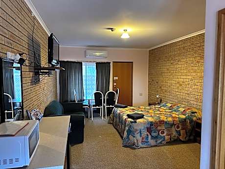 Wudinna Gawler Ranges Motel and Caravan Park