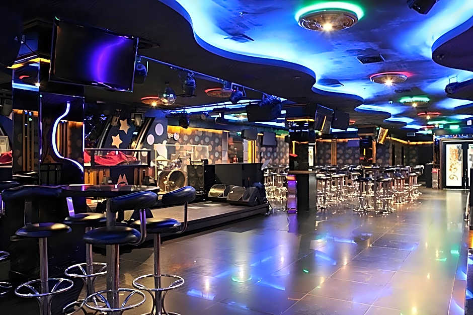 M-One Hotel Harbour Bay