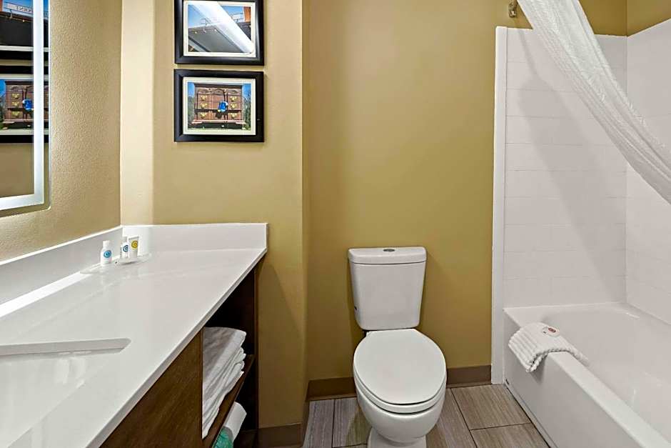 Comfort Inn & Suites High Point - Archdale
