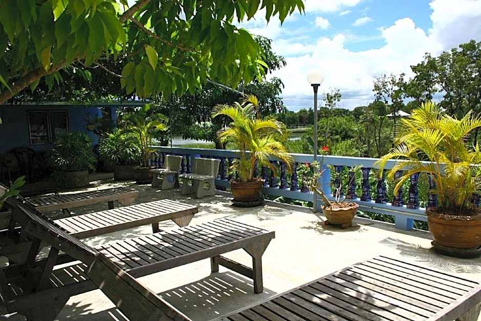 Pong Phen Guesthouse